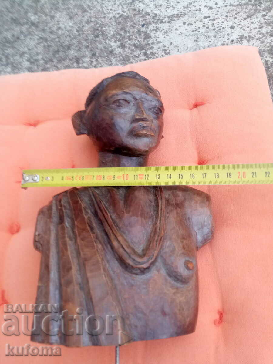 Delivery of African wooden sculpture hand carved Delivery of African wooden sculpture hand carved