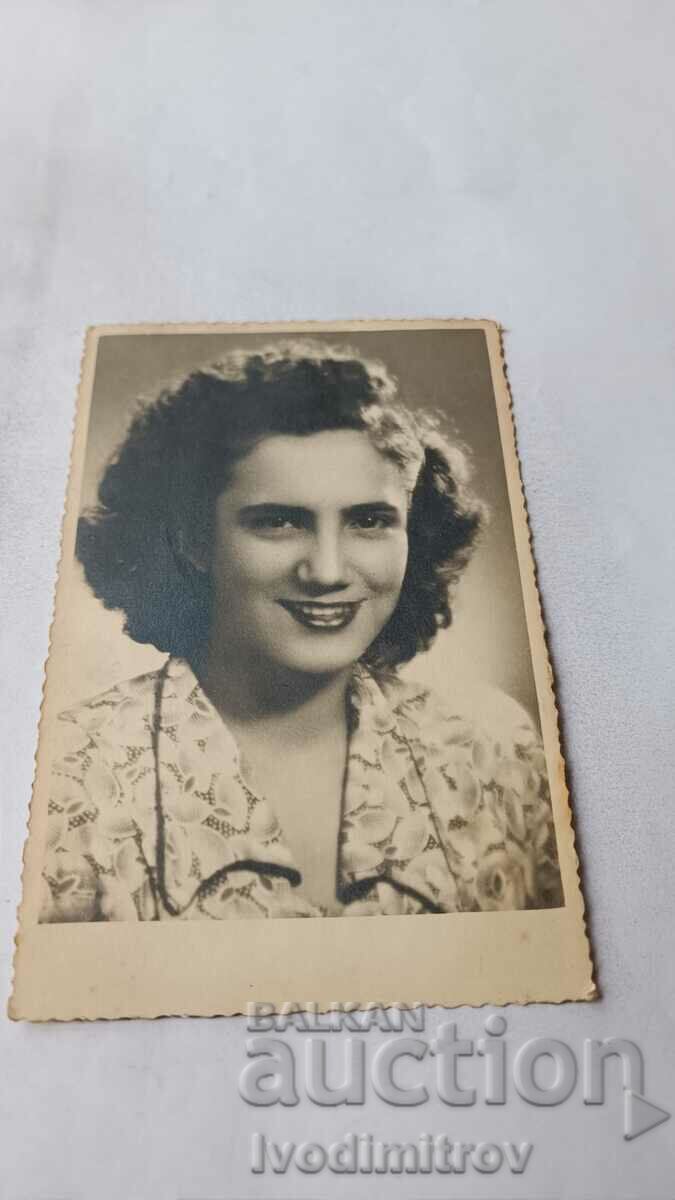 Φωτογραφία Rousse Νεαρή γυναίκα 1951