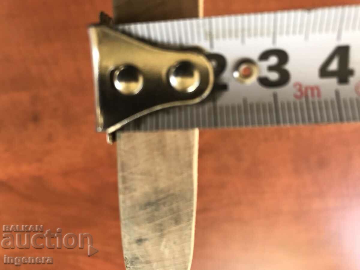 Delivery of BREAD BOARD FOR APPETIZERS AND STEAKS WOOD OLD Delivery of BREAD BOARD FOR APPETIZERS AND STEAKS WOOD OLD