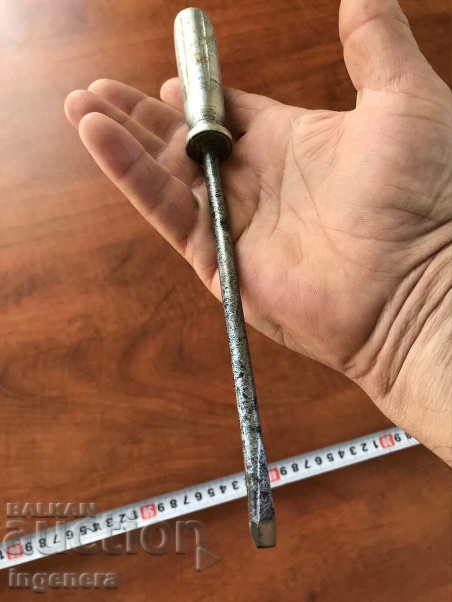 LARGE SCREWDRIVER WITH ALUMINUM HANDLE TOOL with price 15.00 BGN | € 7.67 LARGE SCREWDRIVER WITH ALUMINUM HANDLE TOOL with price 15.00 BGN | € 7.67
