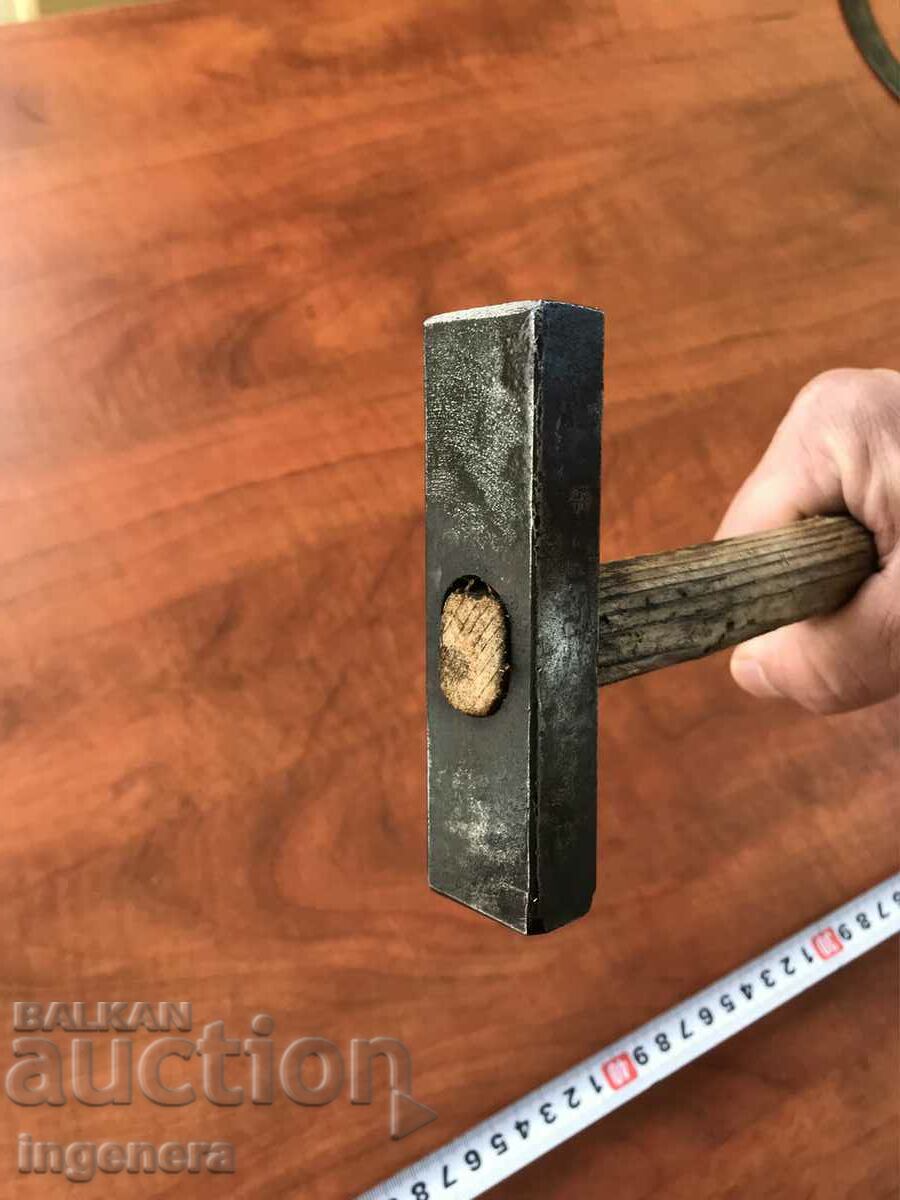 HAMMER HAMMER OLD TOOL-300 GR. with price 21.00 BGN | € 10.74 HAMMER HAMMER OLD TOOL-300 GR. with price 21.00 BGN | € 10.74