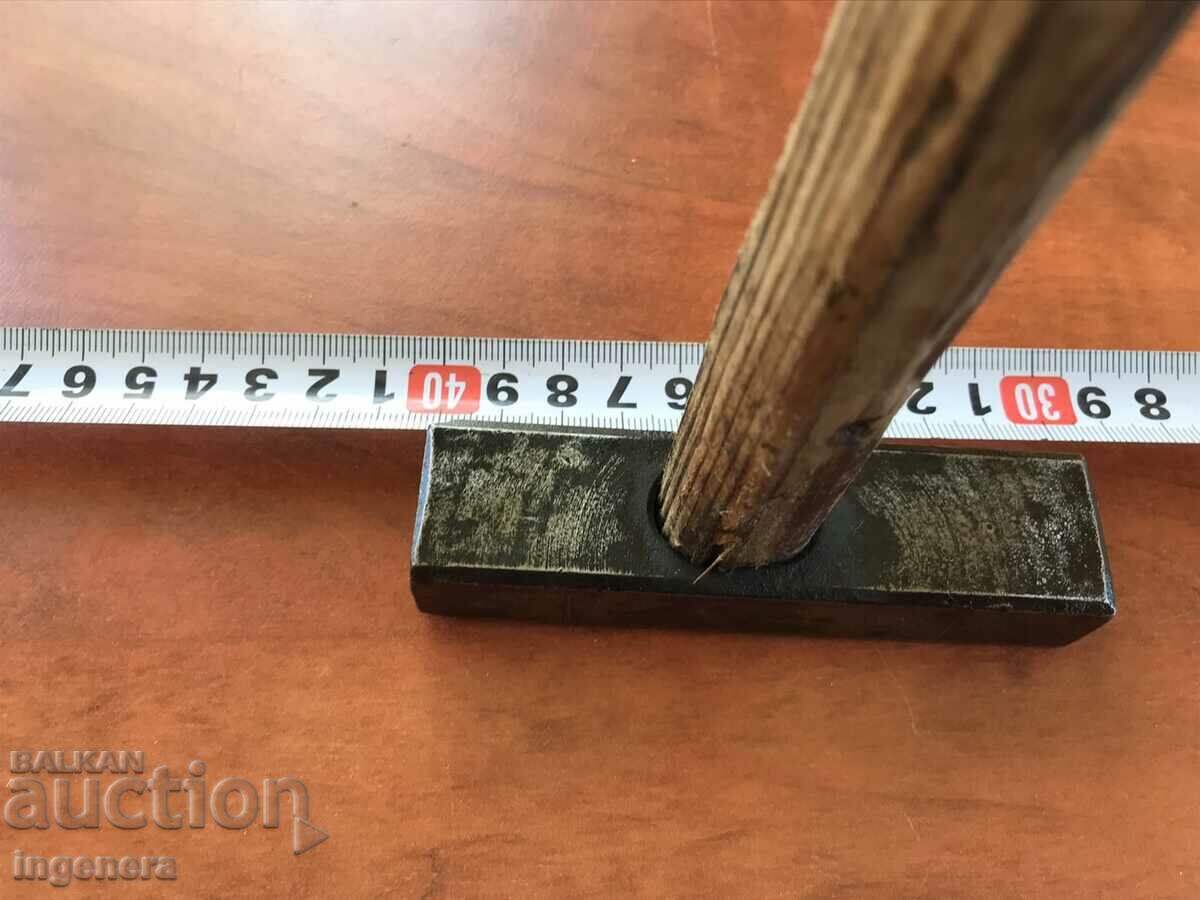 Auction HAMMER HAMMER OLD TOOL-300 GR. Auction HAMMER HAMMER OLD TOOL-300 GR.