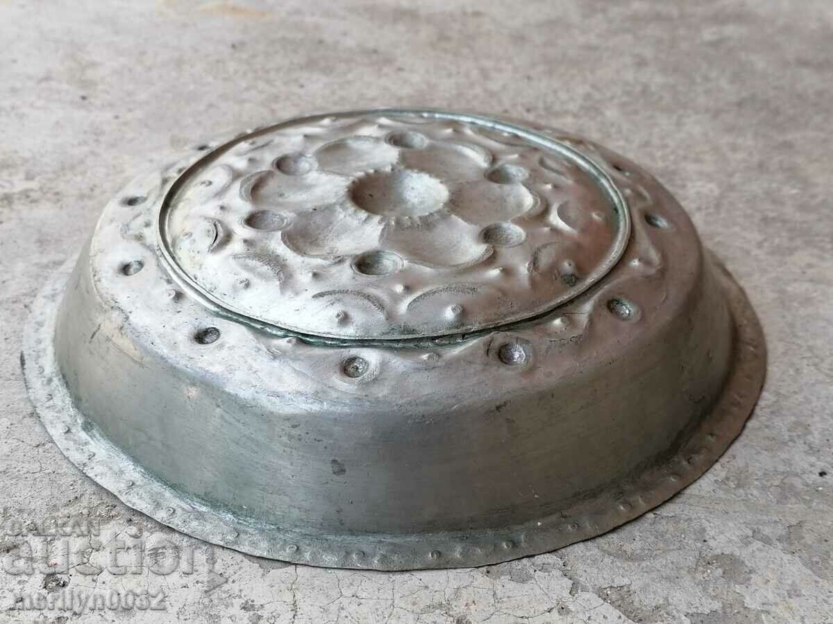 19th century Renaissance Sahan knockers in a copper panic plate - 6 19th century Renaissance Sahan knockers in a copper panic plate - 6