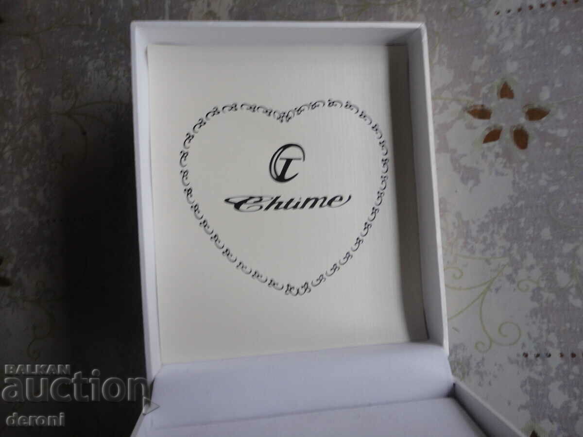 Delivery of Amazing Jewelry Box 9