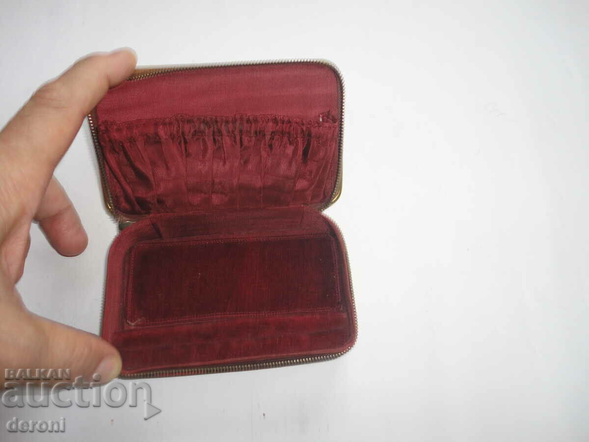 Cutie unică de bijuterii din piele Trix Germany - 6 Cutie unică de bijuterii din piele Trix Germany - 6