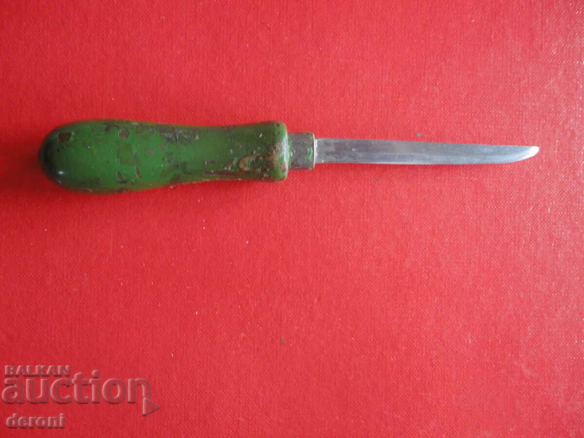 Delivery of Old fin knife Delivery of Old fin knife