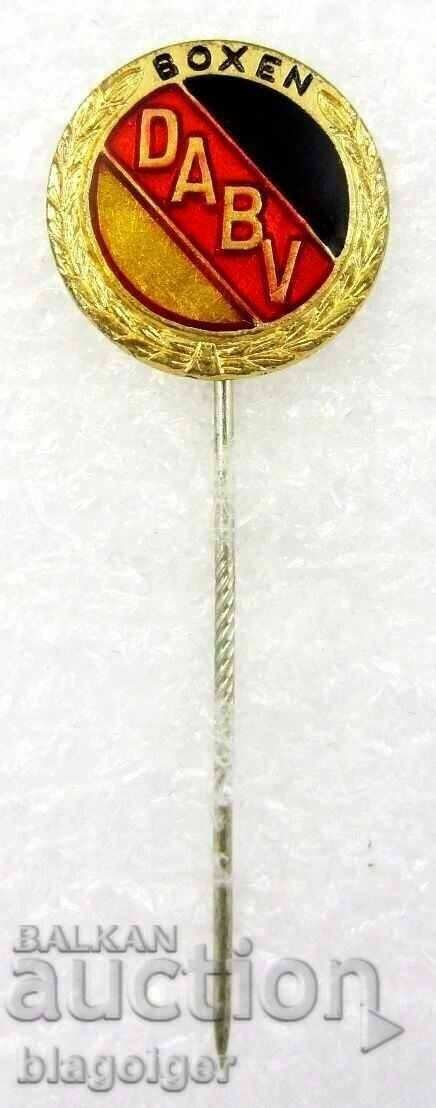 Auction  GERMAN BOXING FEDERATION OLD BADGE
