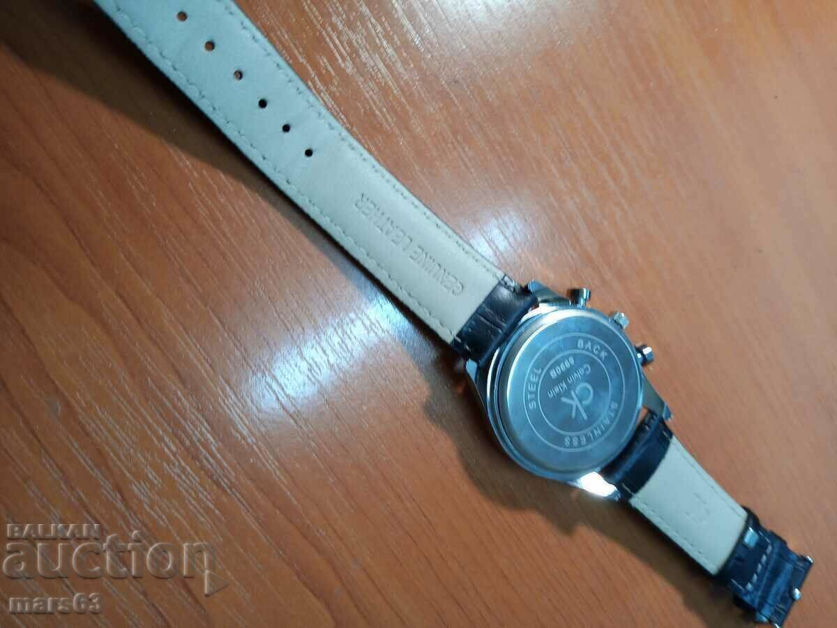Delivery of quartz watch with date