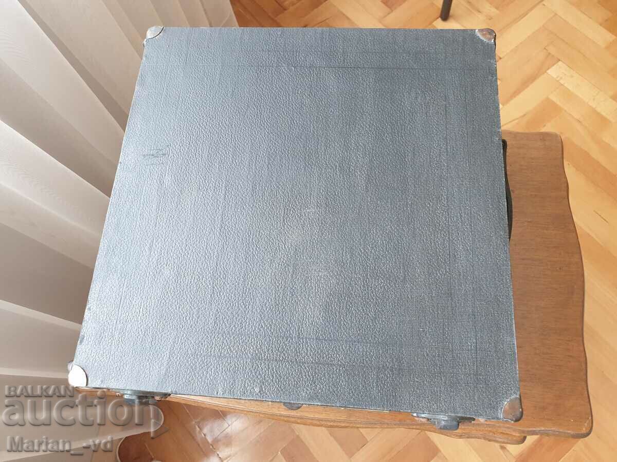 Old English turntable with crank - 7 Old English turntable with crank - 7