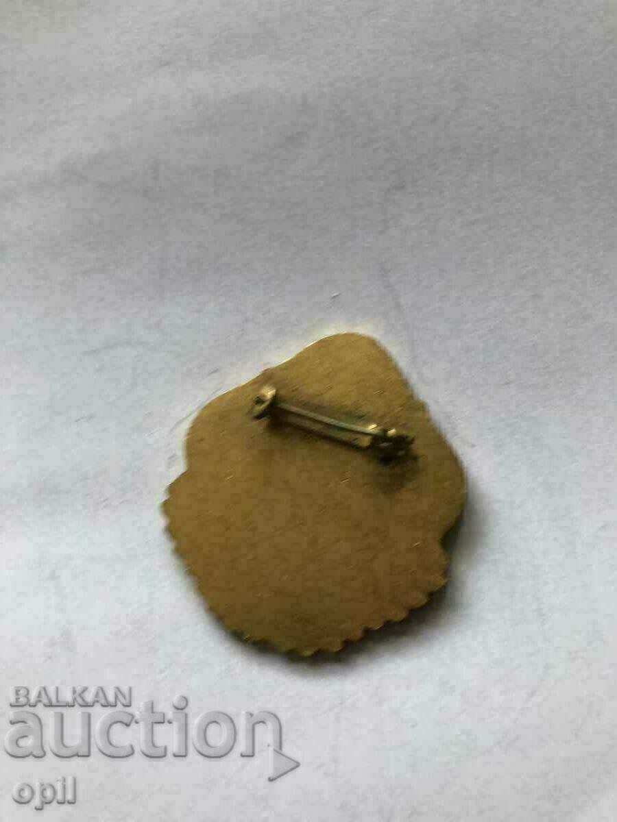 Badge Order Deutschmark Rotes Kreisler DDR with price 40.00 BGN | € 20.45 Badge Order Deutschmark Rotes Kreisler DDR with price 40.00 BGN | € 20.45