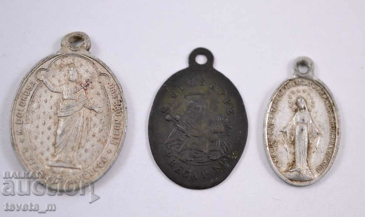 Лот от 3 бр. старинни медальони
