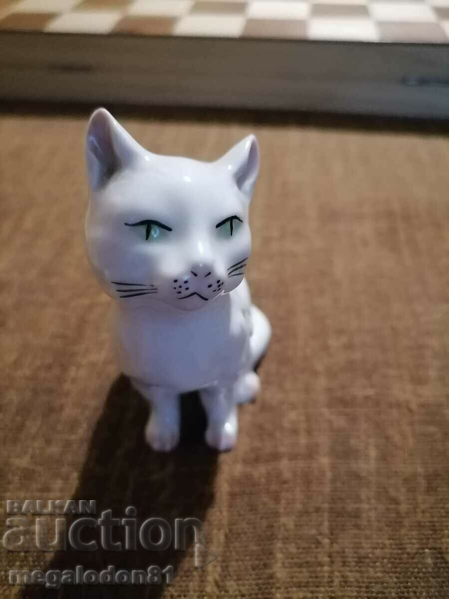 Porcelain figurine - kitten