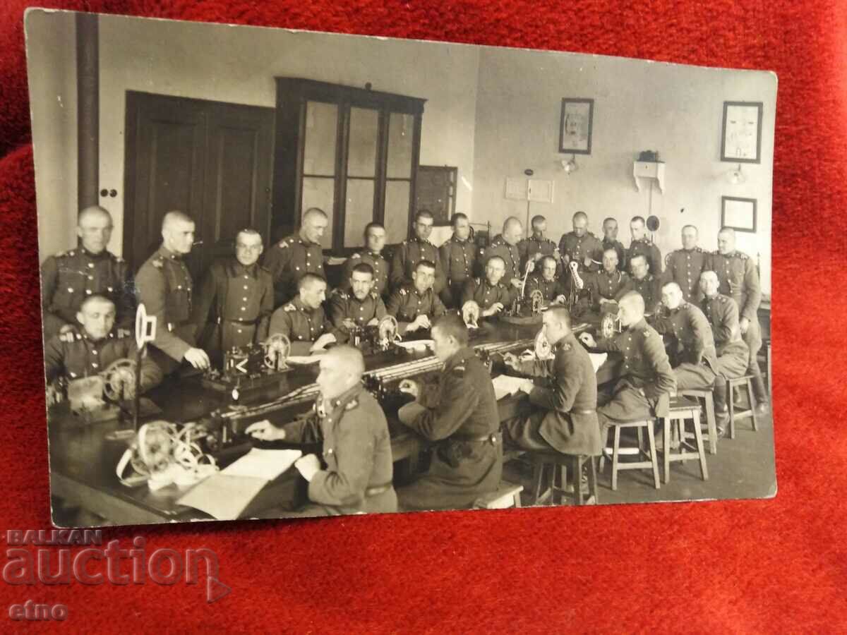 ROYAL PHOTO-TELEGRAPH, TELEPHONE, RADIO MANAGER, RADIO STATION with price 55.00 BGN | € 28.12 ROYAL PHOTO-TELEGRAPH, TELEPHONE, RADIO MANAGER, RADIO STATION with price 55.00 BGN | € 28.12