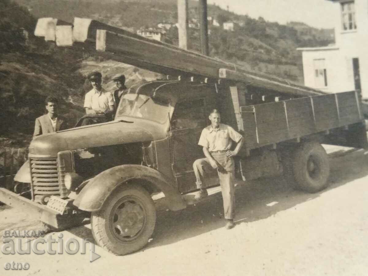 ROYAL PHOTO-RETRO ΑΥΤΟΚΙΝΗΤΟ, φορτηγό με τιμή 25.00 BGN | € 12.78 ROYAL PHOTO-RETRO ΑΥΤΟΚΙΝΗΤΟ, φορτηγό με τιμή 25.00 BGN | € 12.78