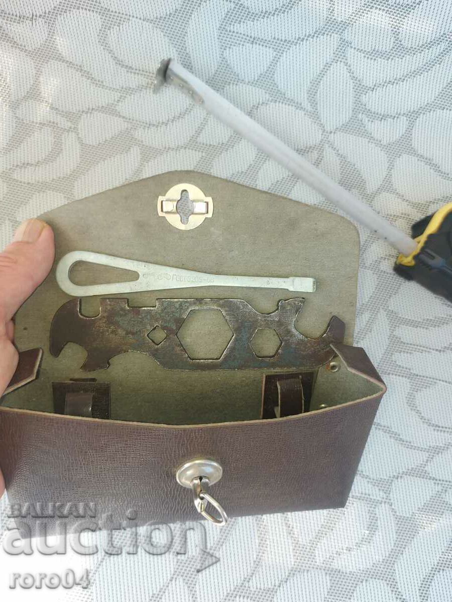 ΤΣΑΝΤΑ - ΕΡΓΑΛΕΙΑ - ΠΟΔΗΛΑΤΟ - 4 - 7 ΤΣΑΝΤΑ - ΕΡΓΑΛΕΙΑ - ΠΟΔΗΛΑΤΟ - 4 - 7