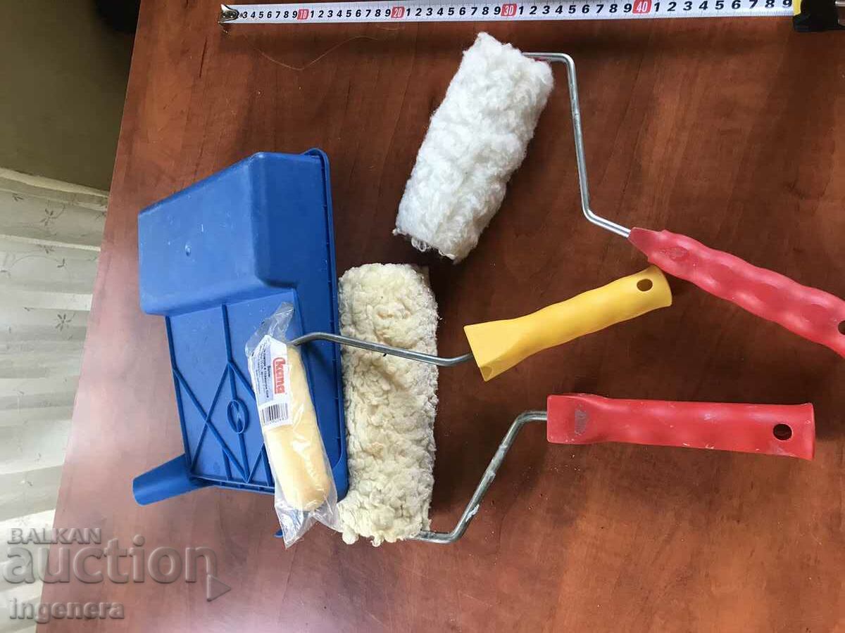 Auction BEAR PAINTING ROLLER-3 PCS. Auction BEAR PAINTING ROLLER-3 PCS.