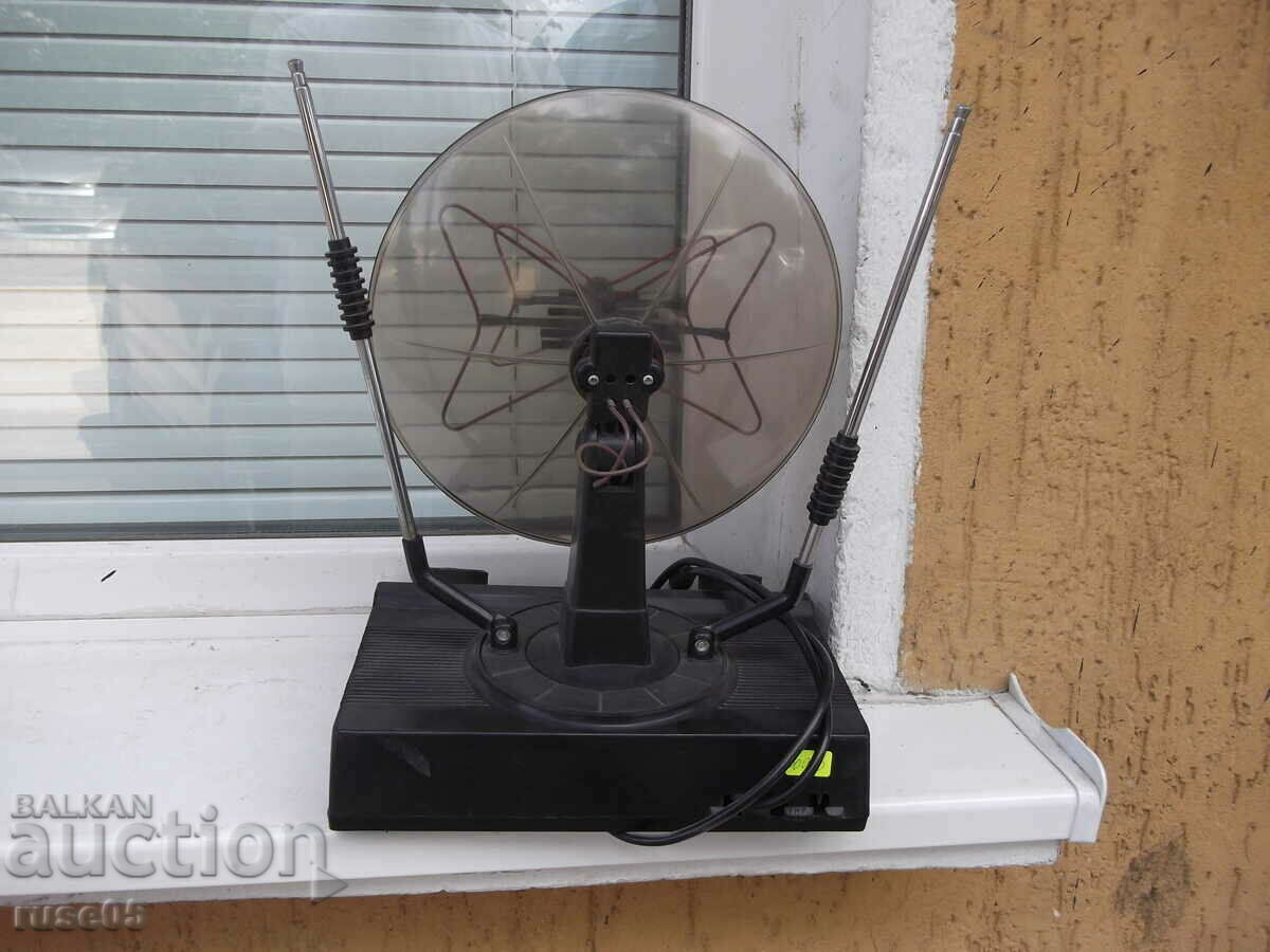 Antenna parabolic active internal (uhf, vhf and fm) - 5 Antenna parabolic active internal (uhf, vhf and fm) - 5