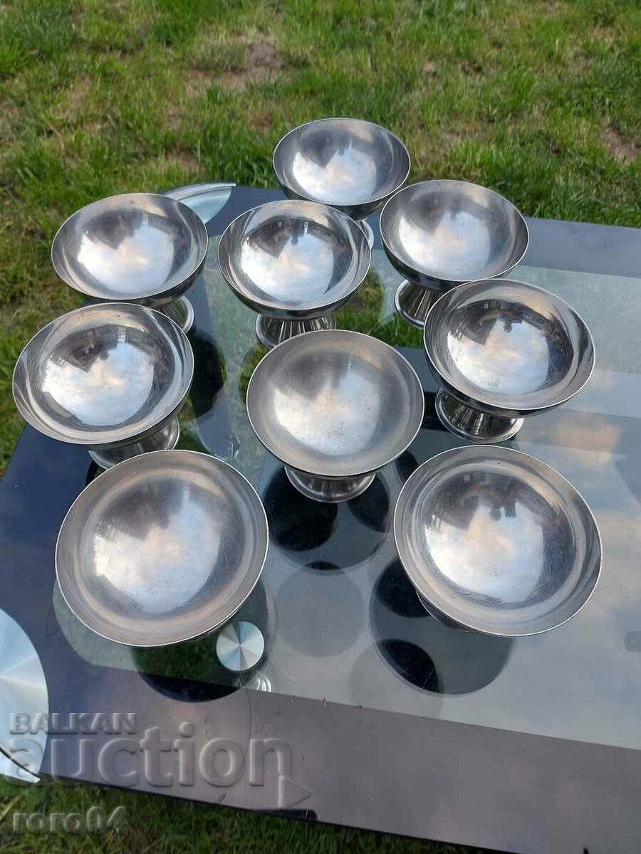 ICE CREAM CUPS - 9 PCS with price 40.00 BGN | € 20.45