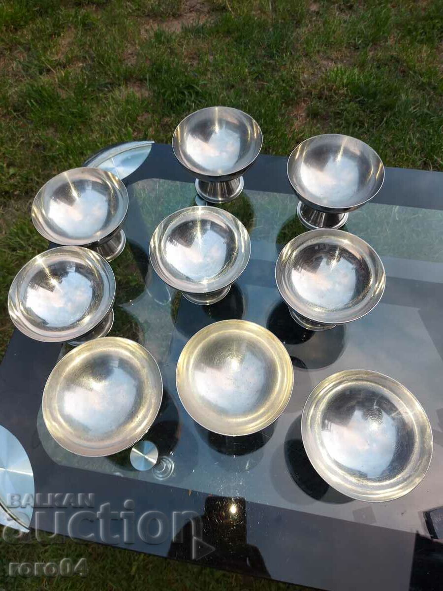 ICE CREAM CUPS - 9 PCS - 5