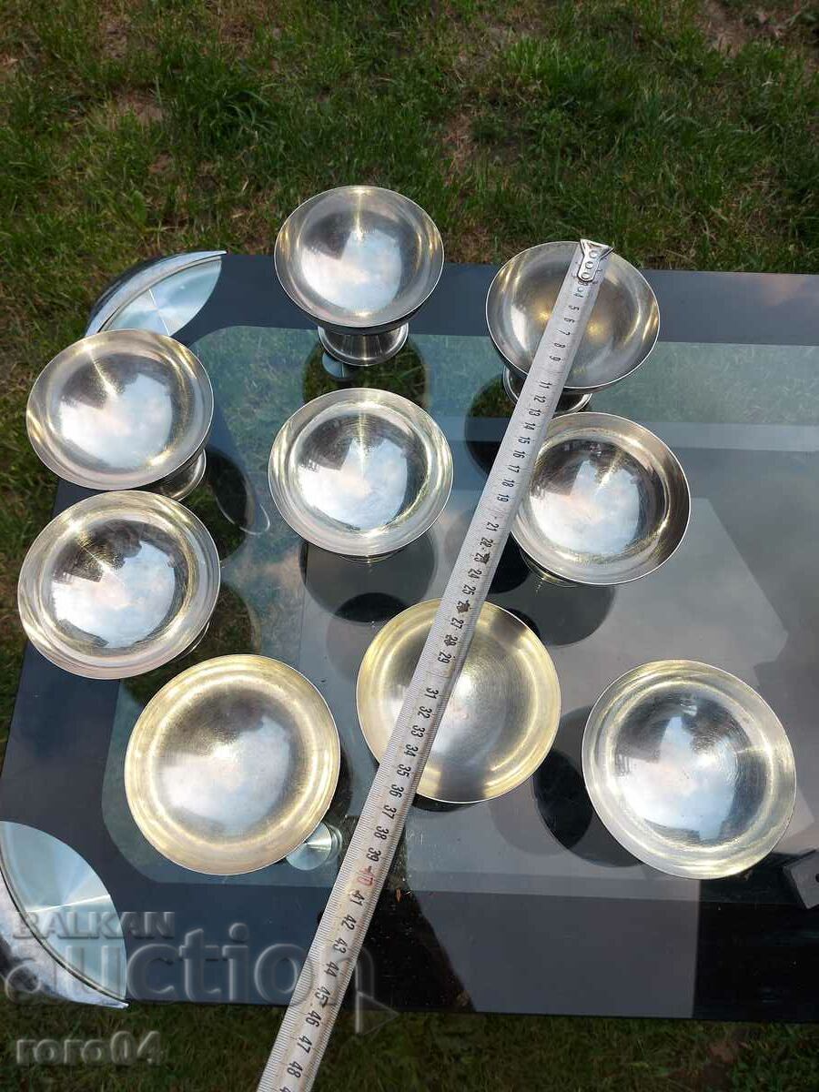 ICE CREAM CUPS - 9 PCS - 6 ICE CREAM CUPS - 9 PCS - 6
