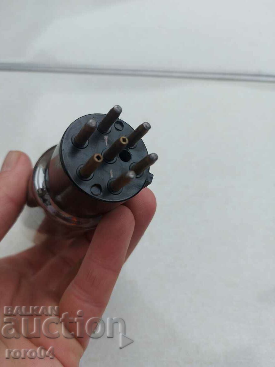 ΛΑΜΠΑ ΡΑΔΙΟΦΩΝΟΥ AEG Z 2 C με τιμή 269.10 BGN | € 137.59 ΛΑΜΠΑ ΡΑΔΙΟΦΩΝΟΥ AEG Z 2 C με τιμή 269.10 BGN | € 137.59