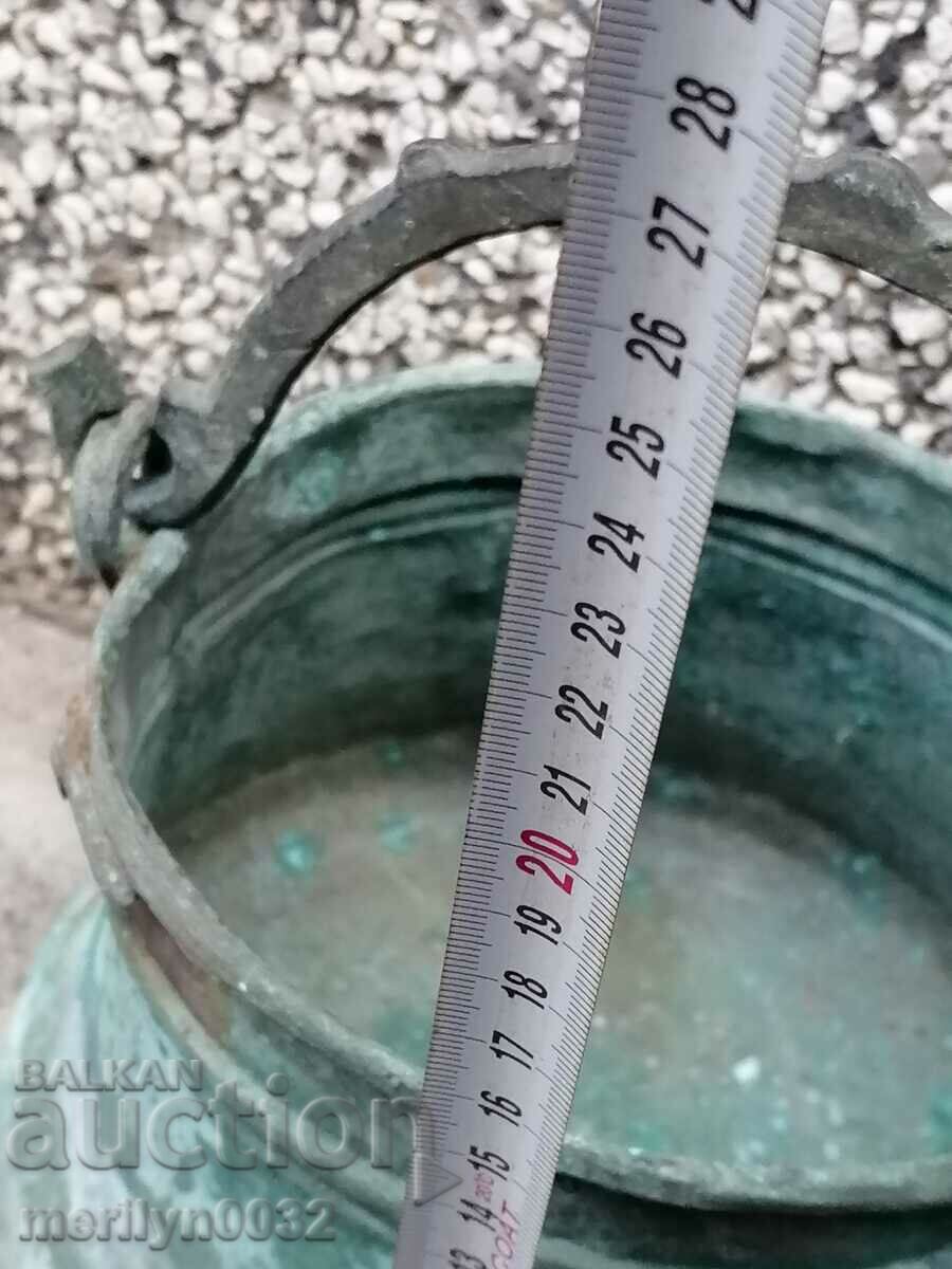 An old bacon, a baker, a pot, a boiler, a copper pot - 7 An old bacon, a baker, a pot, a boiler, a copper pot - 7