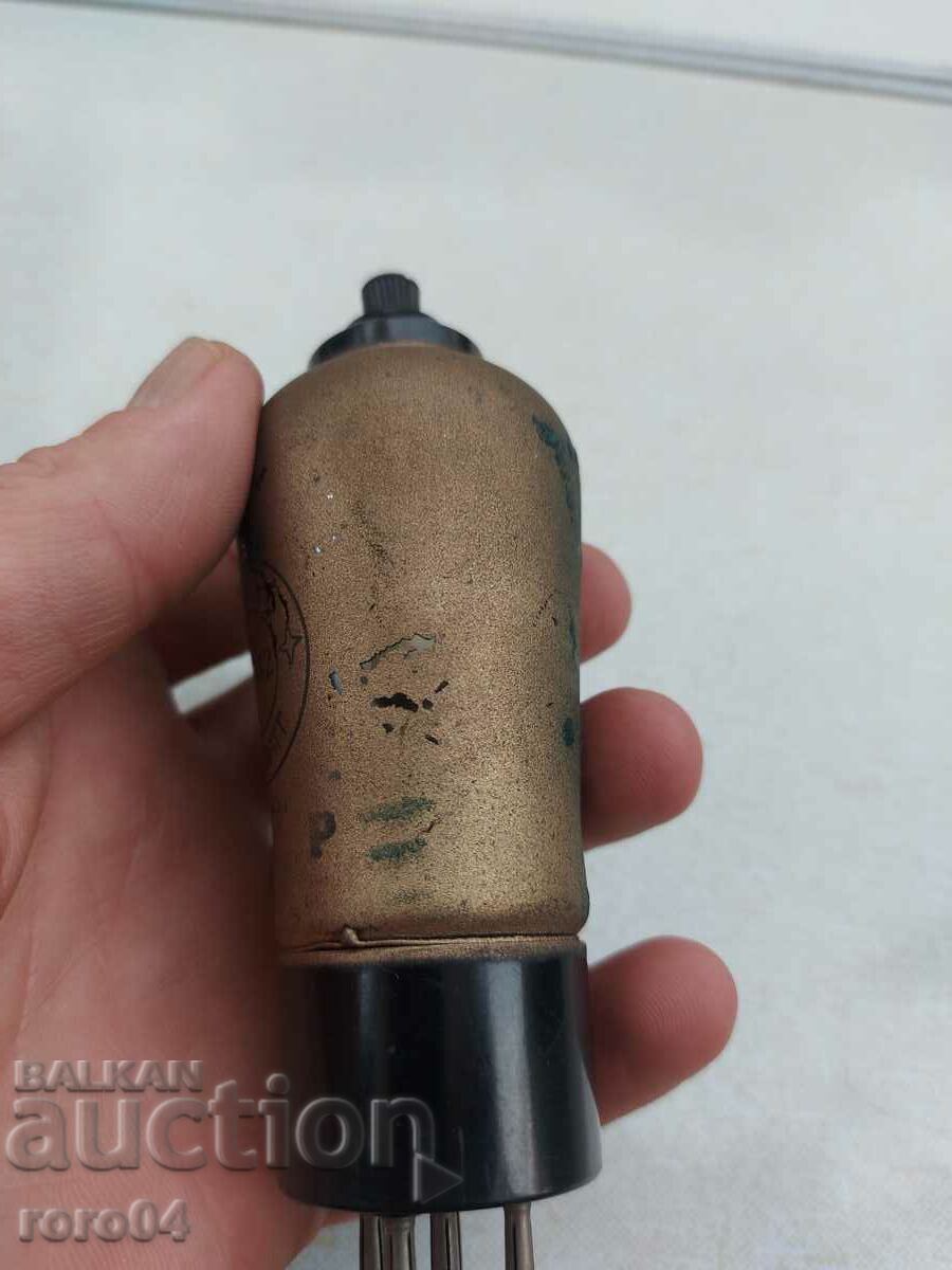 ΛΑΜΠΑ ΡΑΔΙΟΦΩΝΟΥ PHILIPS C 442 με τιμή 179.10 BGN | € 91.57 ΛΑΜΠΑ ΡΑΔΙΟΦΩΝΟΥ PHILIPS C 442 με τιμή 179.10 BGN | € 91.57