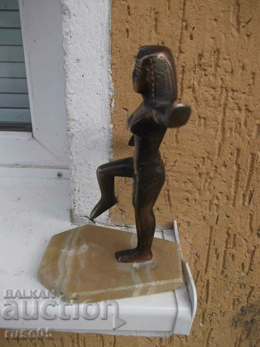 Statuette "Woman from Ancient Egypt" metal on marble with price 50.00 BGN | € 25.56 Statuette "Woman from Ancient Egypt" metal on marble with price 50.00 BGN | € 25.56
