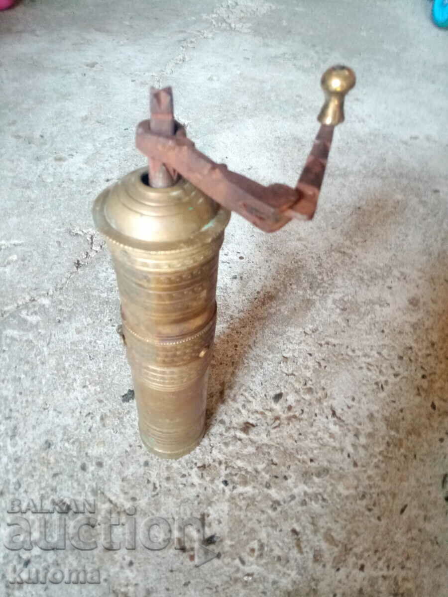 Ottoman bronze spice grinder