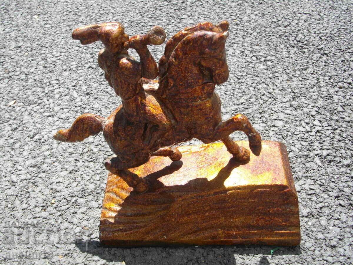 СТАРА МЕТАЛНА ФИГУРА СТАТУЕТКА КОННИК - 5 СТАРА МЕТАЛНА ФИГУРА СТАТУЕТКА КОННИК - 5