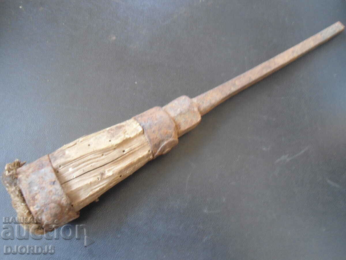 Auction Old chisel Auction Old chisel