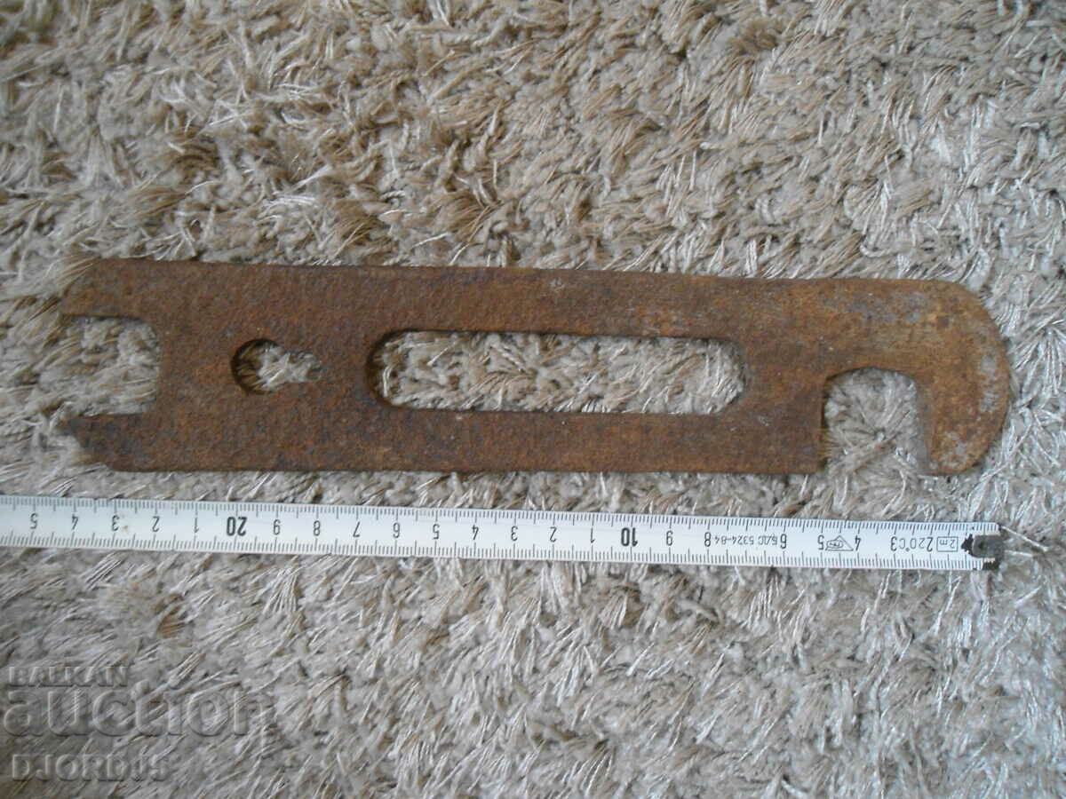 Auction Old tool Auction Old tool