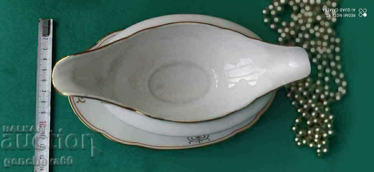 Delivery of Stylish porcelain saucer, gold rim/Bavaria Delivery of Stylish porcelain saucer, gold rim/Bavaria