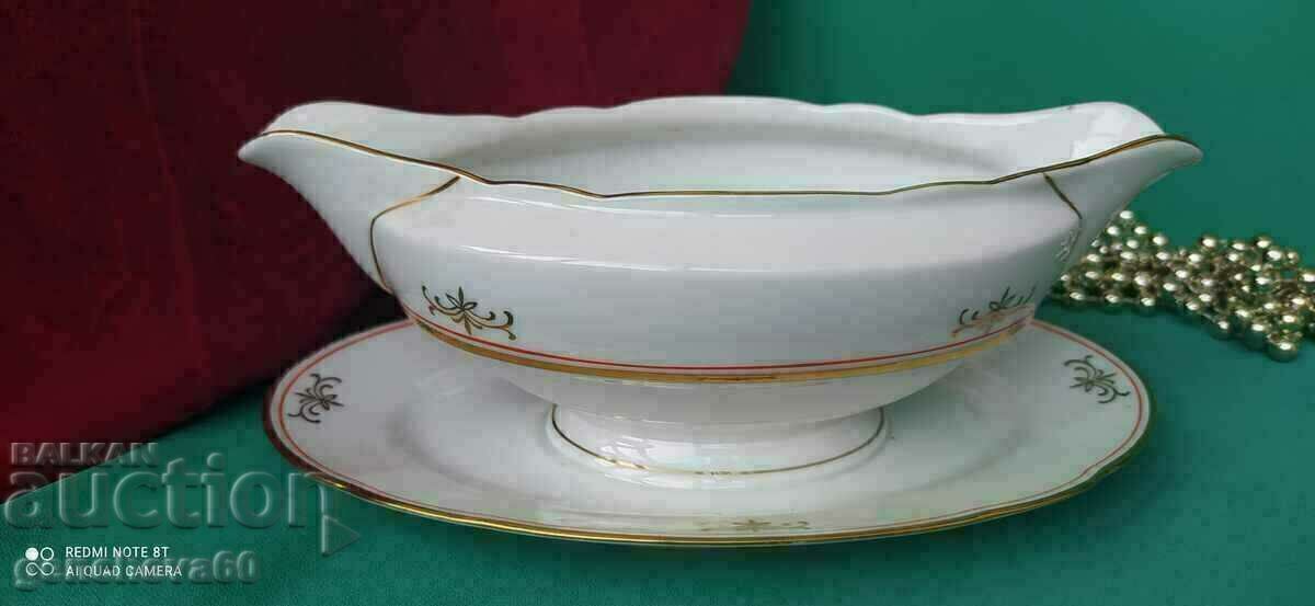 Stylish porcelain saucer, gold rim/Bavaria Stylish porcelain saucer, gold rim/Bavaria
