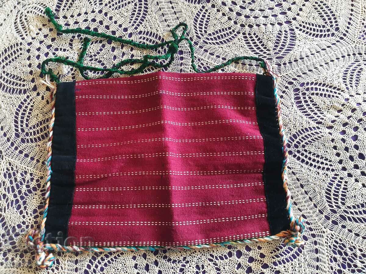 Auction  Authentic woolen hand-woven shepherd's purse