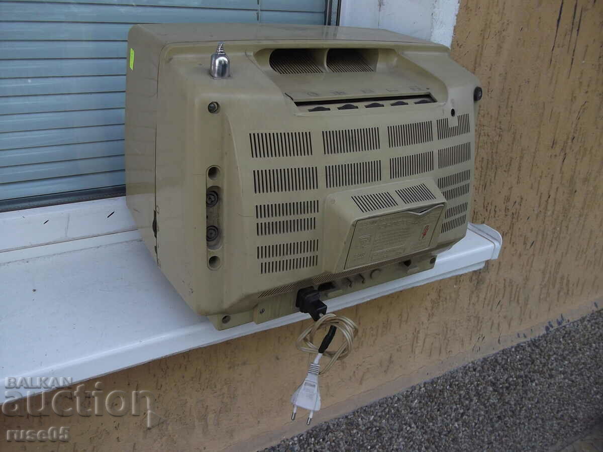 TV "YUNOST - 402 V" Soviet - 4 - 6 TV "YUNOST - 402 V" Soviet - 4 - 6