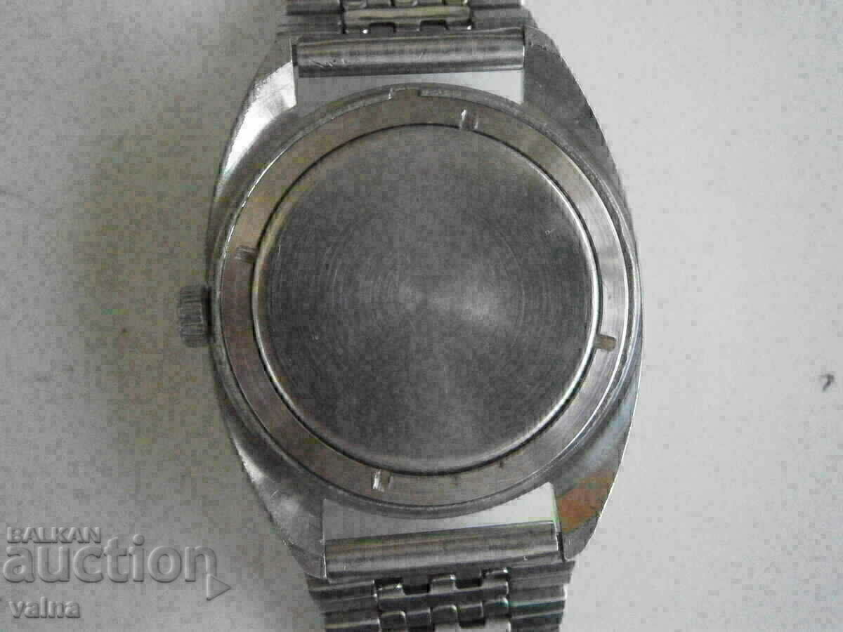 Delivery of WOSTOK, made in USSR-commander's machine; rare CB, like new! Delivery of WOSTOK, made in USSR-commander's machine; rare CB, like new!