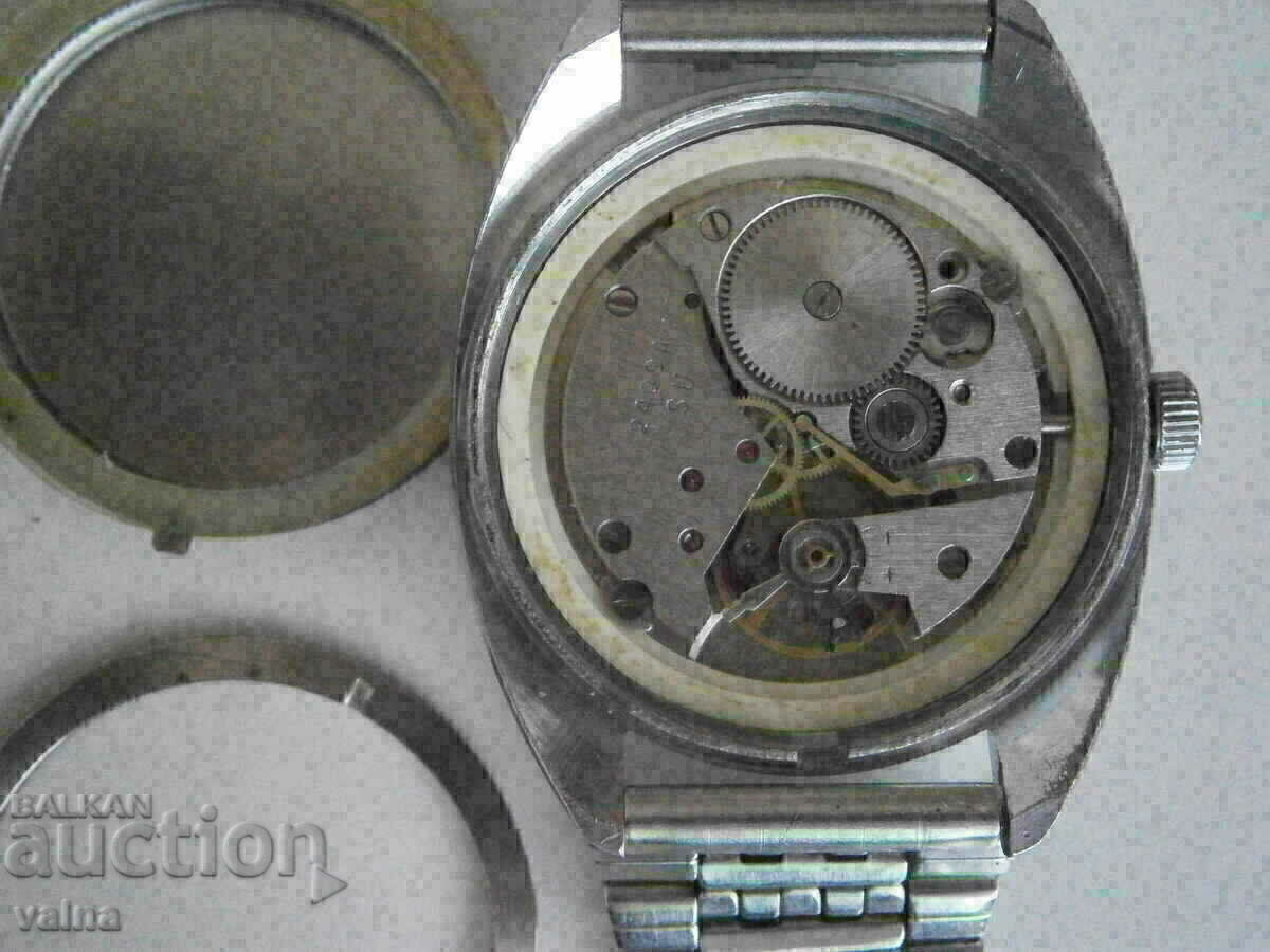 WOSTOK, made in USSR-commander's machine; rare CB, like new! - 5 WOSTOK, made in USSR-commander's machine; rare CB, like new! - 5