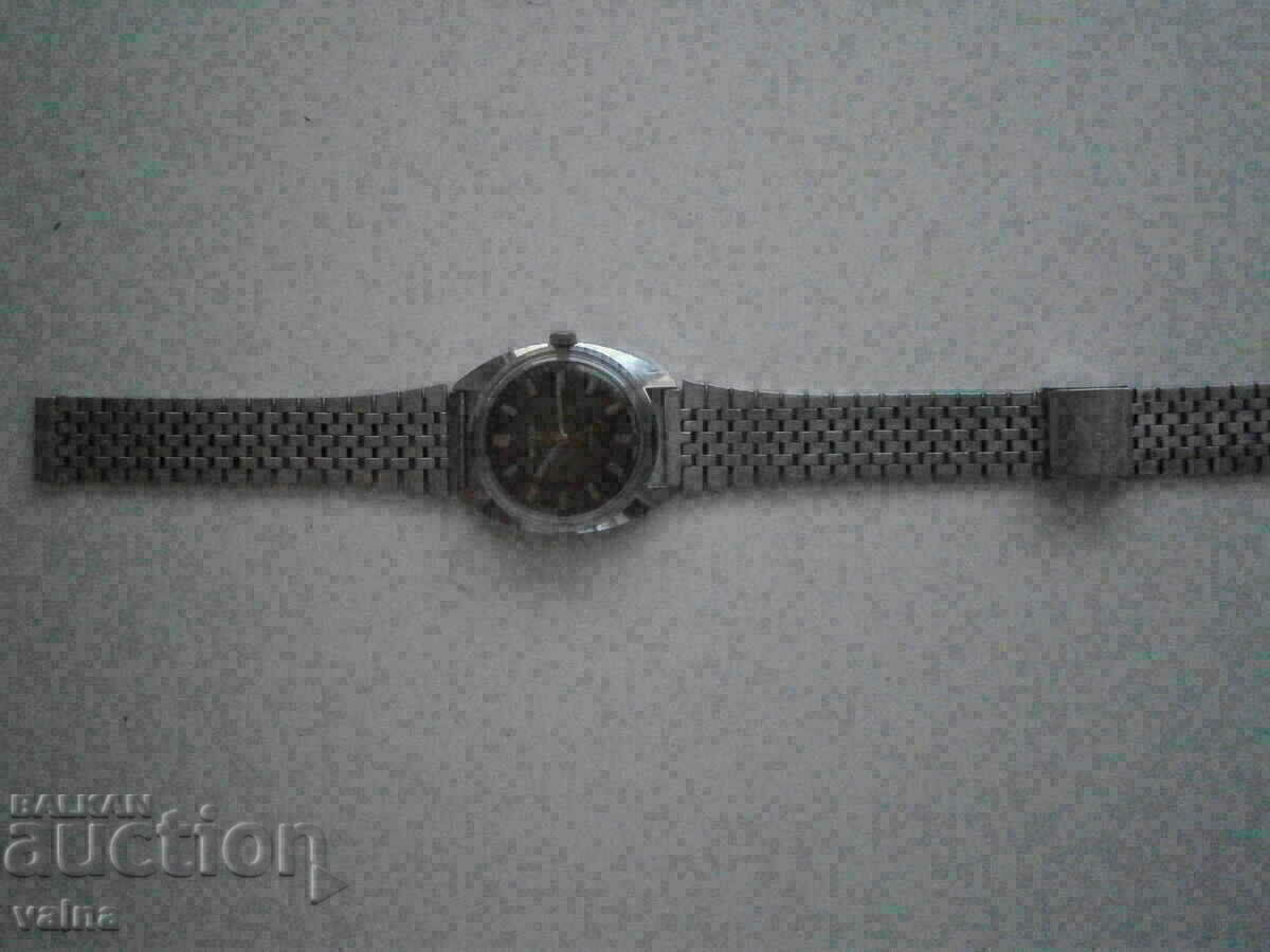 WOSTOK, made in USSR-commander's machine; rare CB, like new! - 6 WOSTOK, made in USSR-commander's machine; rare CB, like new! - 6