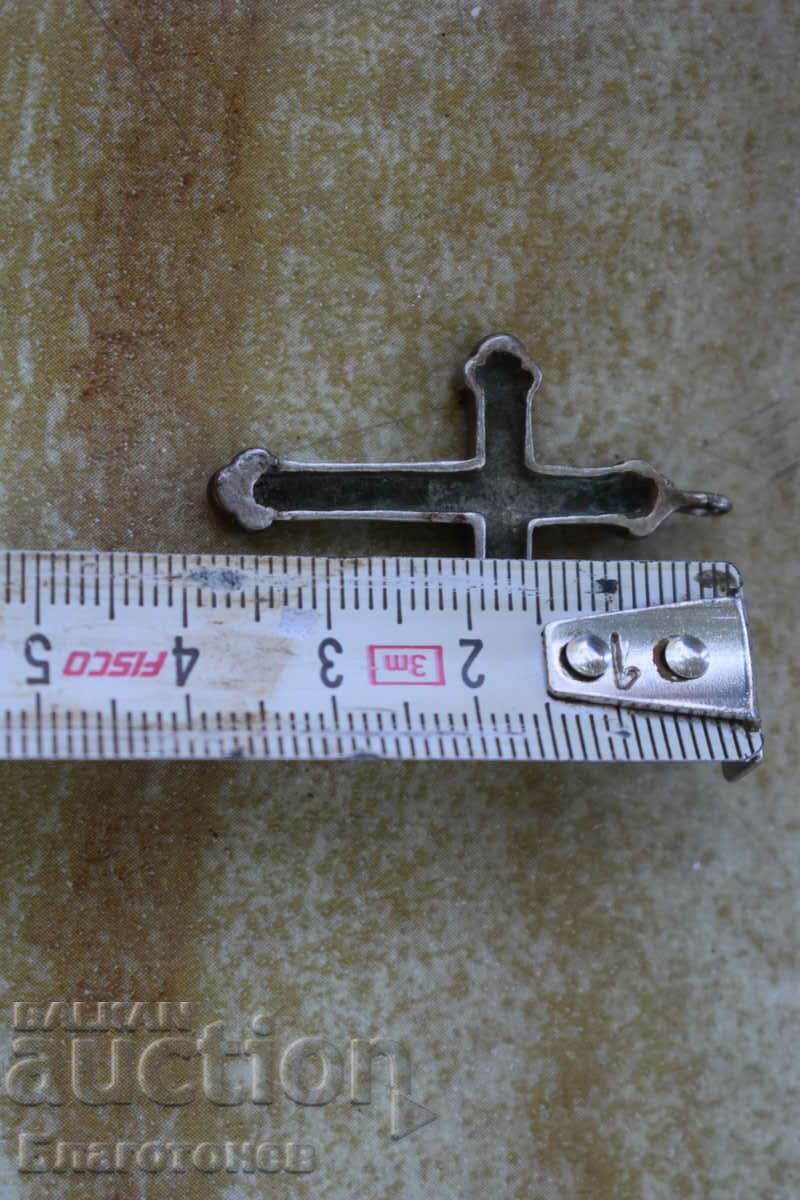 Delivery of Old authentic part of an encolpion cross Delivery of Old authentic part of an encolpion cross