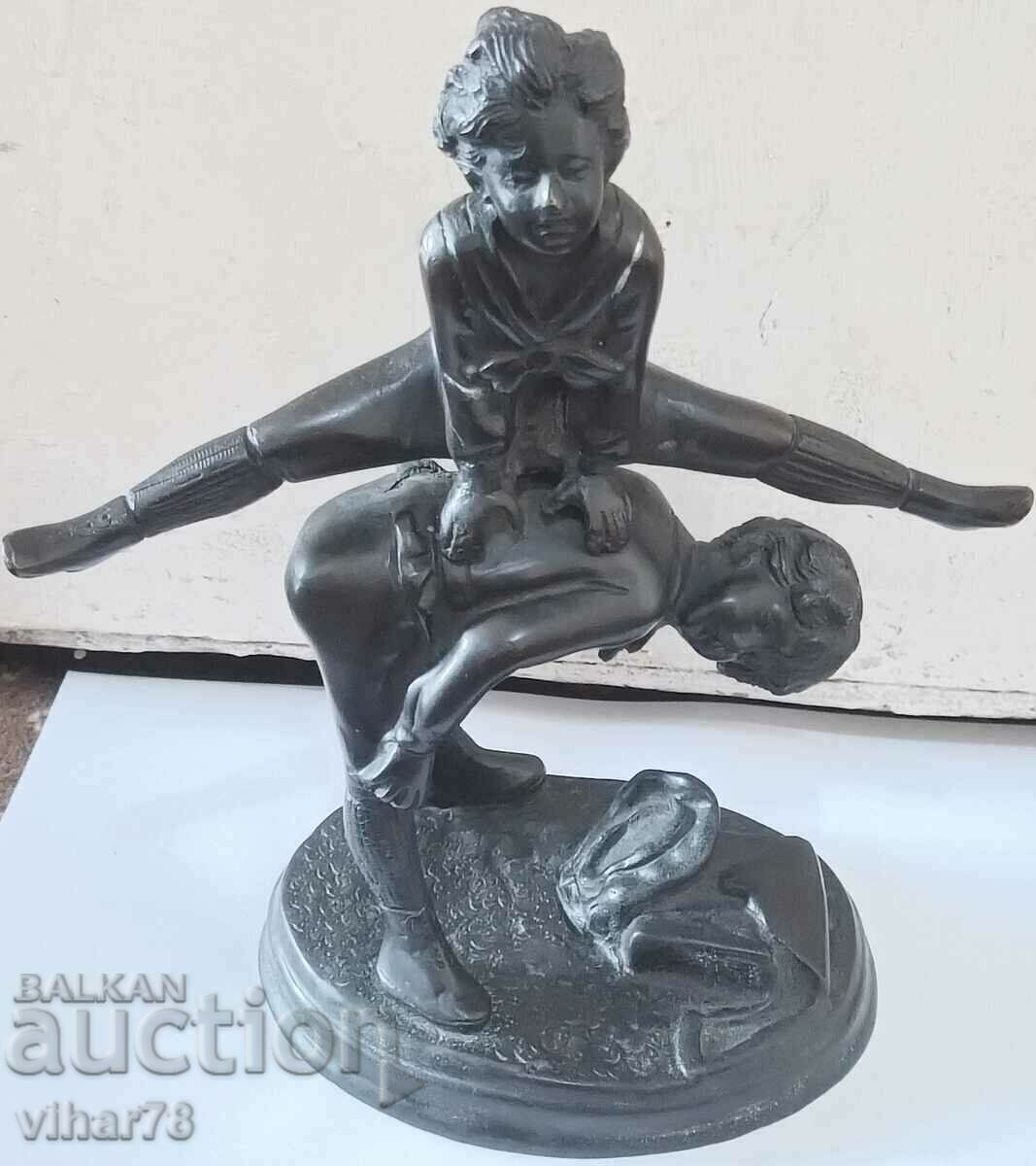 OLD ART DECO BRONZE FIGURE - 5 OLD ART DECO BRONZE FIGURE - 5