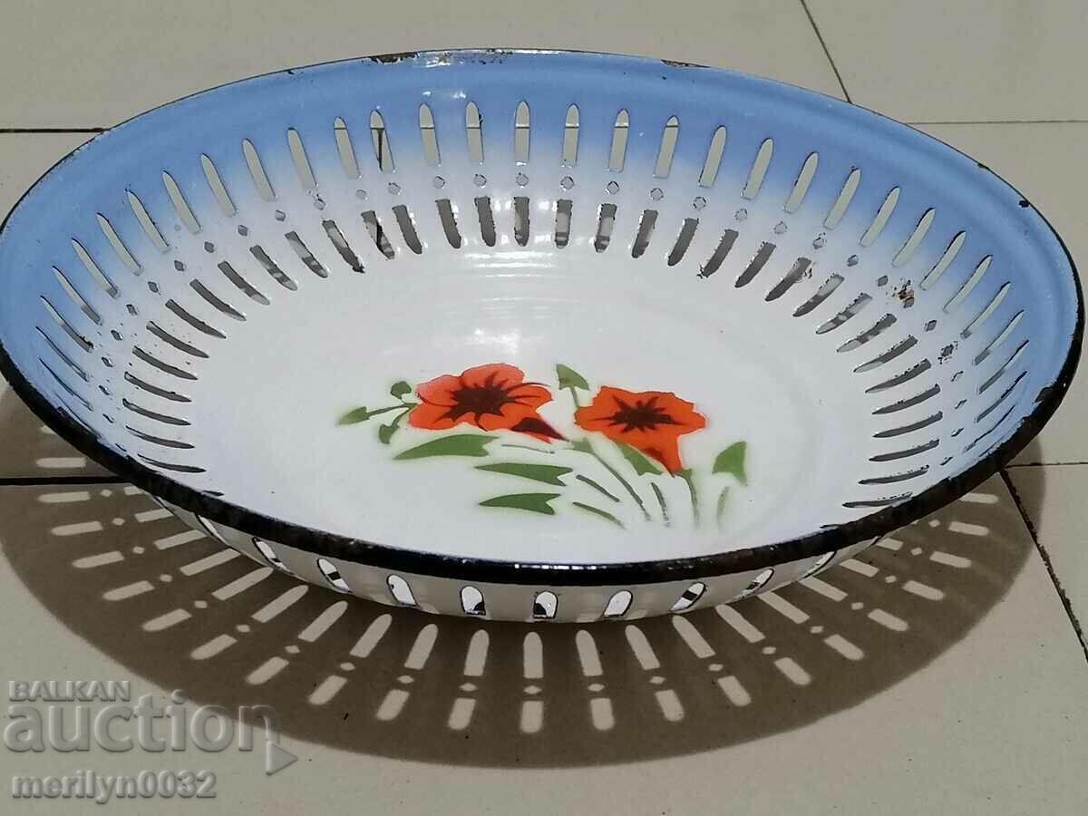 Auction  Old enamelled bread pan enamel from the 1960s