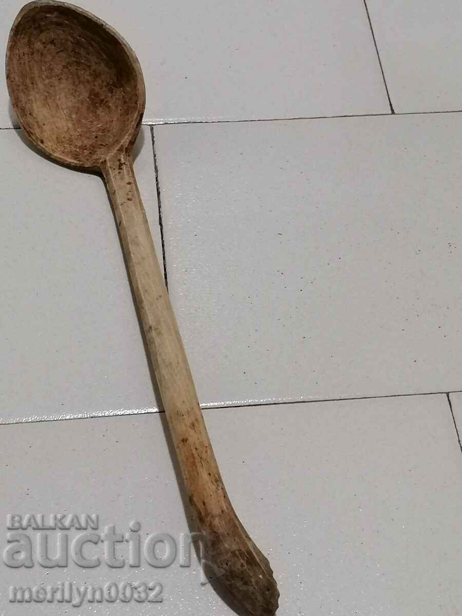 Licitație lingura de lemn vechi, din lemn,