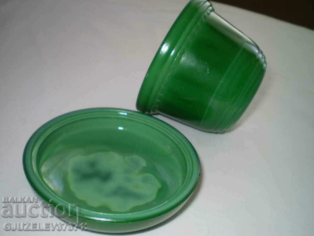 КУТИЯ зА БИЖУТА СТЪКЛО МАЛАХИТ произведено в Чихословакия - 6 КУТИЯ зА БИЖУТА СТЪКЛО МАЛАХИТ произведено в Чихословакия - 6