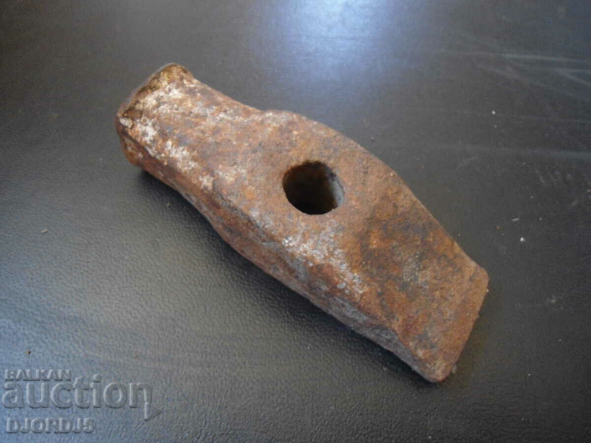 An old craft hammer with price 5.00 BGN | € 2.56