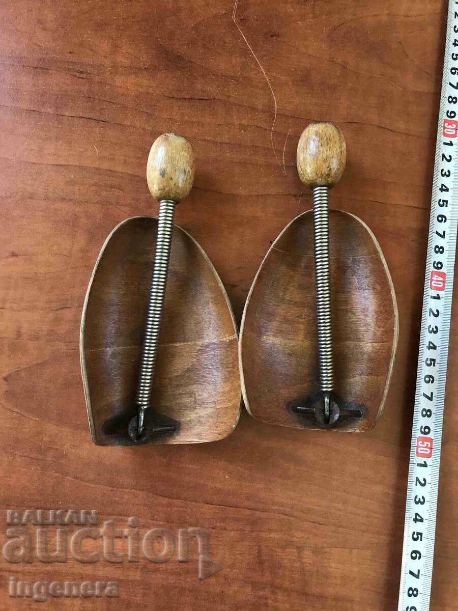 Auction MOLD SHOE MOLDS WOOD BRANDED TENSIONERS STRETCHERS Auction MOLD SHOE MOLDS WOOD BRANDED TENSIONERS STRETCHERS