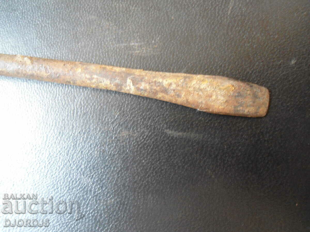 Old screwdriver, wooden handle with price 3.00 BGN | € 1.53 Old screwdriver, wooden handle with price 3.00 BGN | € 1.53