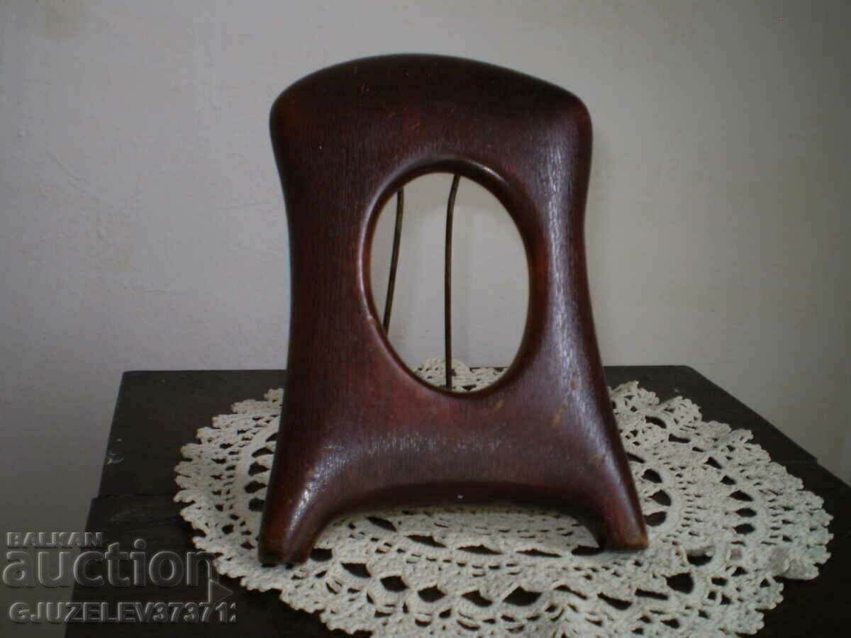 Vintage wooden table photo frame with price 80.00 BGN | € 40.90