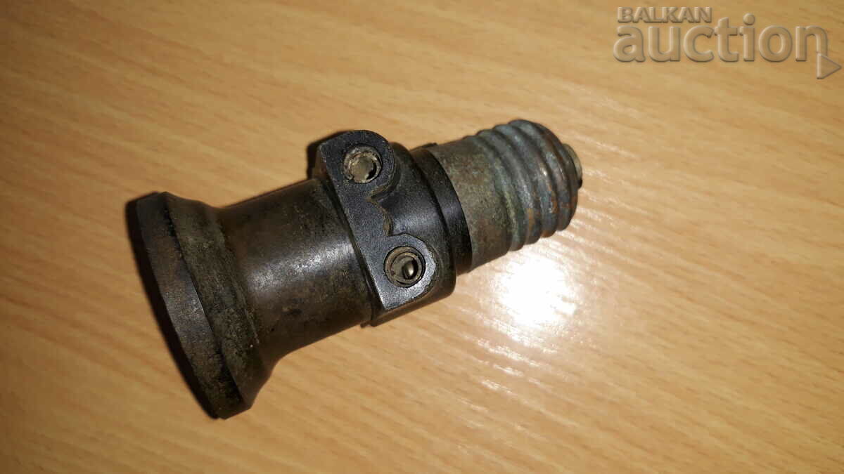 antique socket bakelite coupler with price 31.00 BGN | € 15.85 antique socket bakelite coupler with price 31.00 BGN | € 15.85