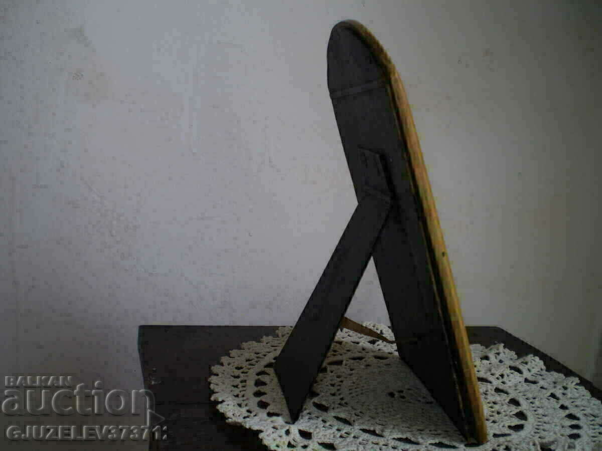 Vintage desktop wooden photo frame with price 80.00 BGN | € 40.90 Vintage desktop wooden photo frame with price 80.00 BGN | € 40.90